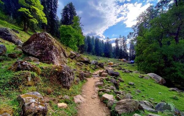 Kheerganga Trek in Summer